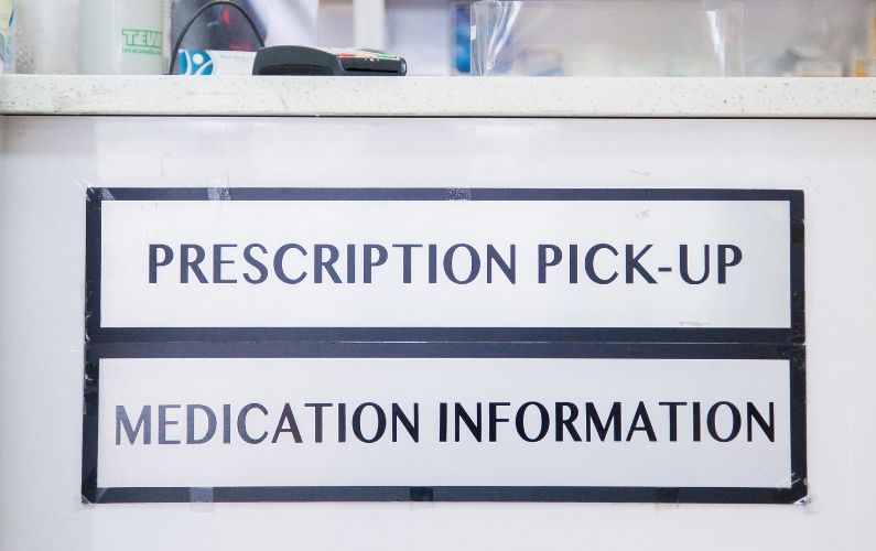 6 Ways to Manage Your Medications Better